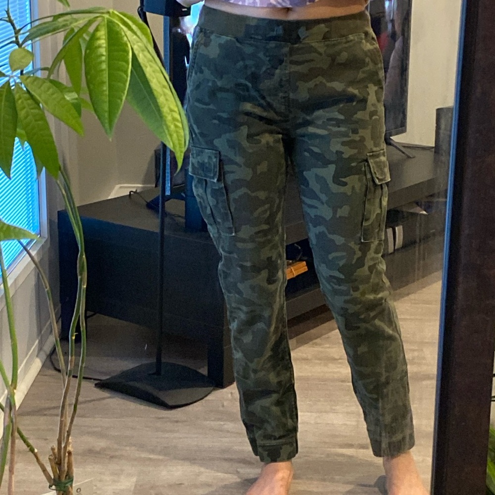 Levi’s cargo jogger